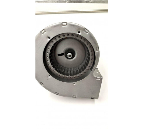 Вентилятор подходит для BOSCH / JUNKERS 8717204226